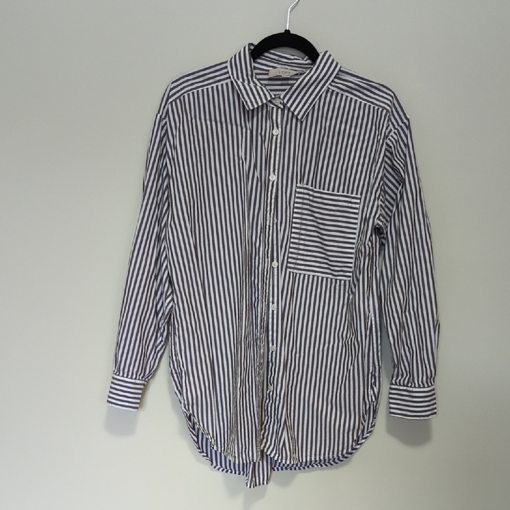 LOFT Women's Oversized Navy and White Striped Button-Down Shirt, M